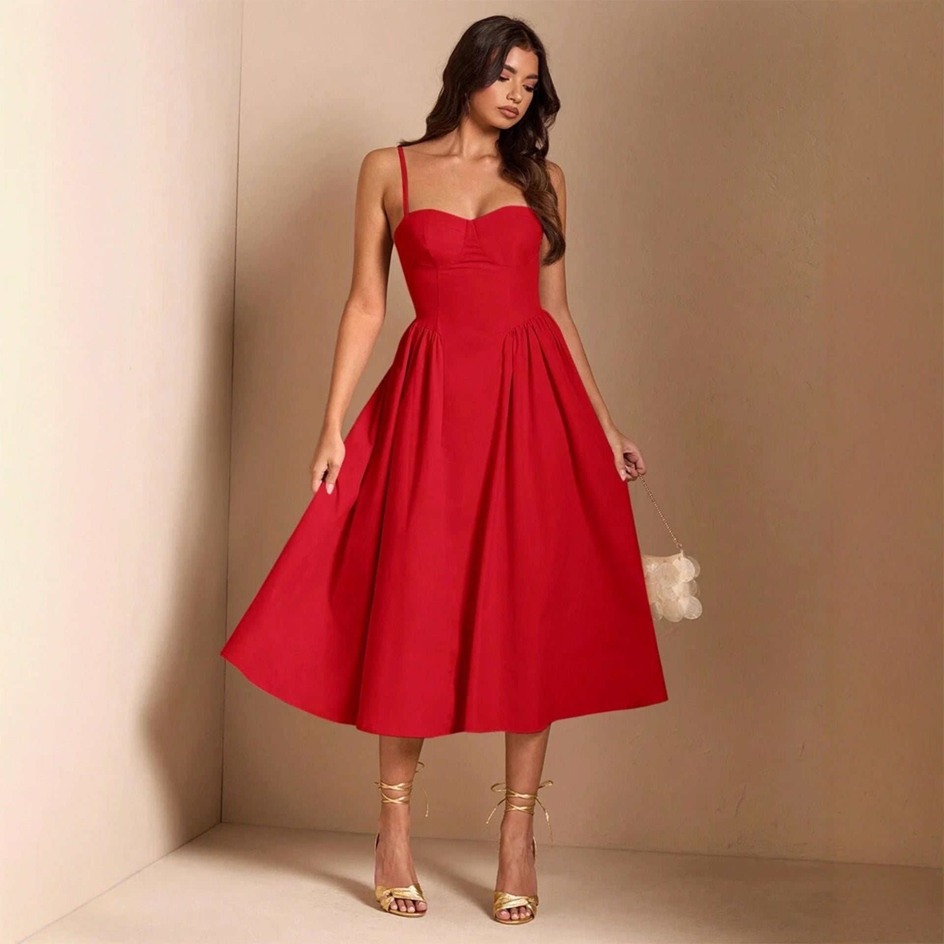 Solid-color Slip Dress With A Cinched Waist For A Slimming Look